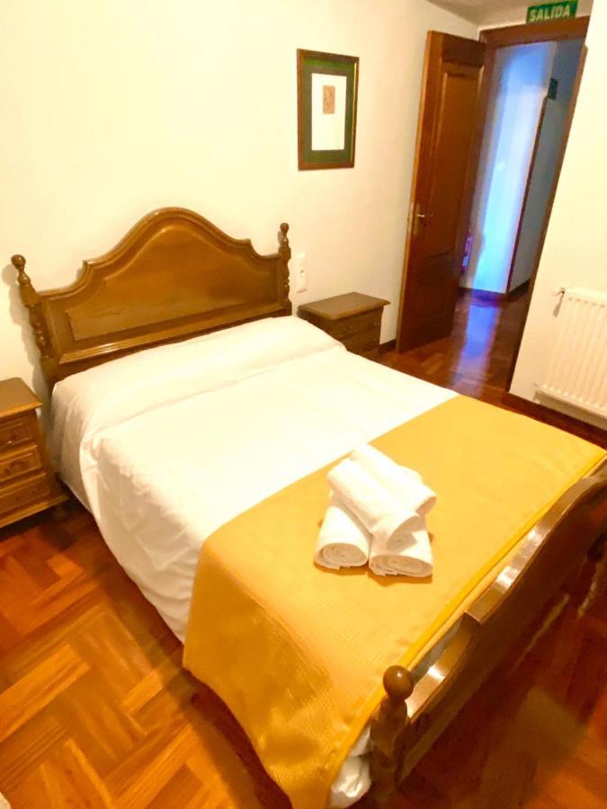 Hostal Cristina Естелья Екстер'єр фото
