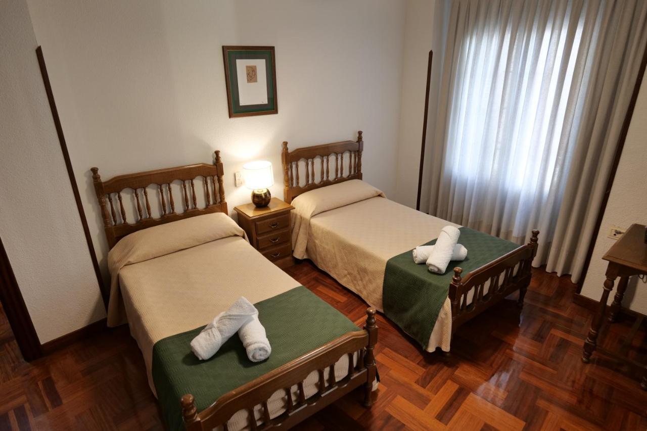 Hostal Cristina Естелья Екстер'єр фото